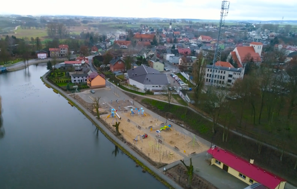 Zagospodarowanie przestrzeni publicznej wzdłuż rzeki Łobżonka - etap IV